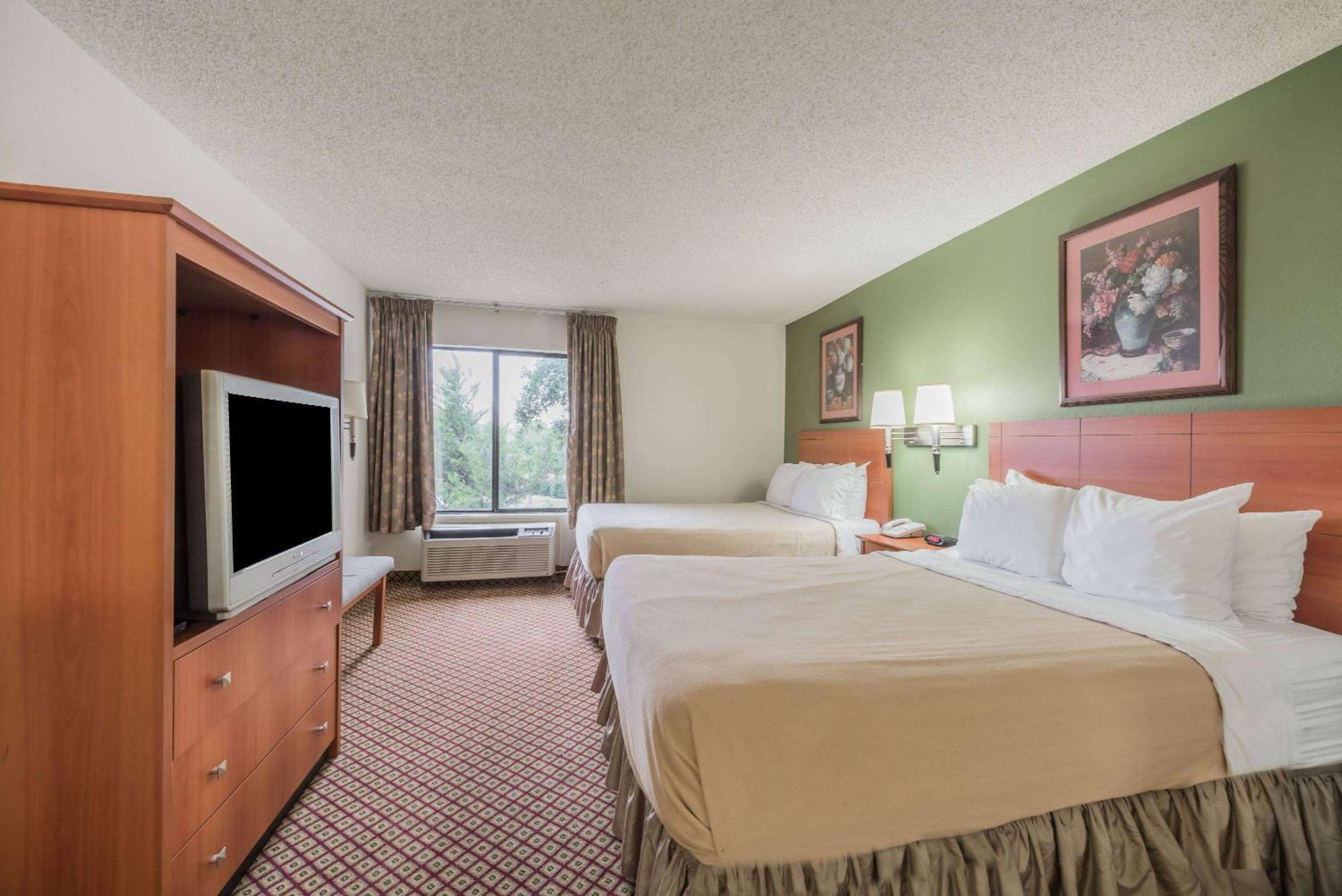 Super 8 By Wyndham Fort Worth Downtown South Luaran gambar